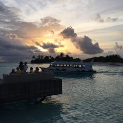 Sunset Lounge User Photo