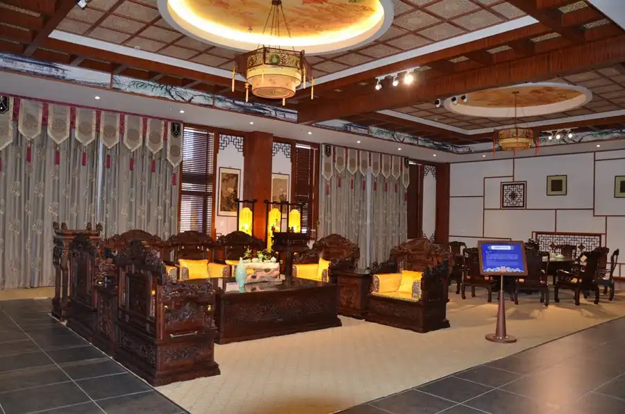 浙江芸術紫檀博物館周辺のホテル