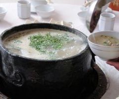 鲁朗石锅城·松茸天麻石锅鸡 User Photo