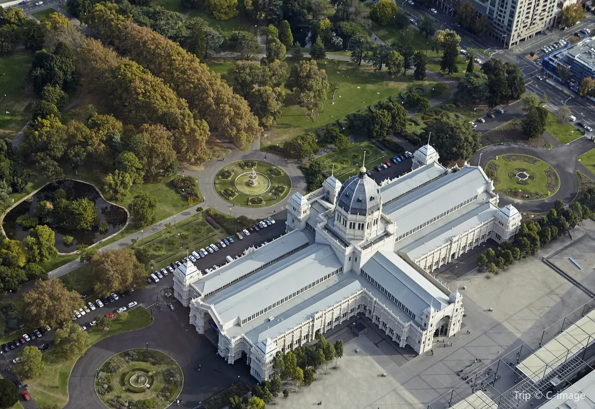 2_Carlton Gardens