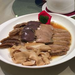 JIN YUE XUAN User Photo