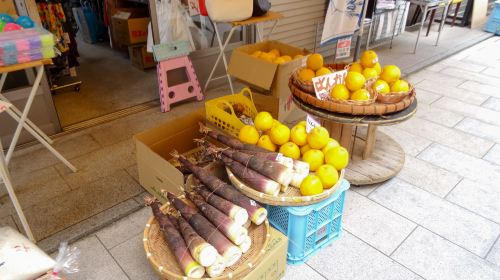 Yobuko Morning Market