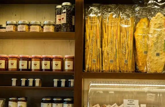 維諾泰克斯華澤爾酒店