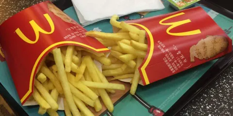 麥當勞(台山環市路得來速店)