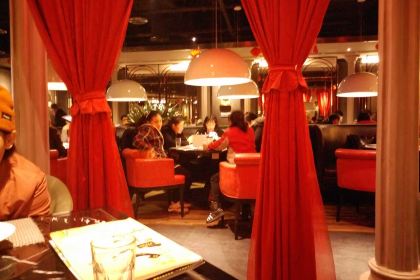 半秋山西餐厅(巴南万达广场店)