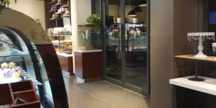 愛尚妞妞(穀城粉水店)