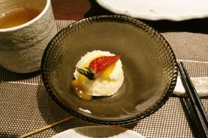 YA JING ZHI HE FENG LIAO LI