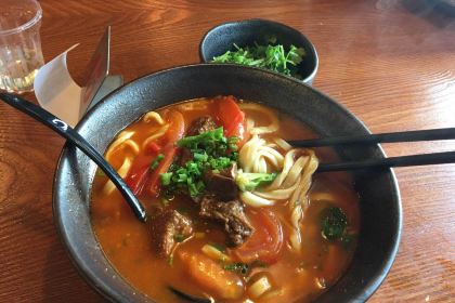 Hongdenglongmianshiguan (shimao)