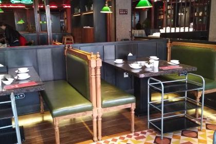 赵记阿香婆麻辣烫(和平广场凯生店)