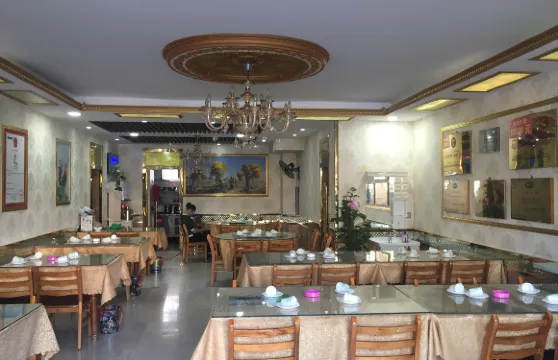 橋頭大盤雞總店