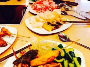 Chong Qing Hot Pot