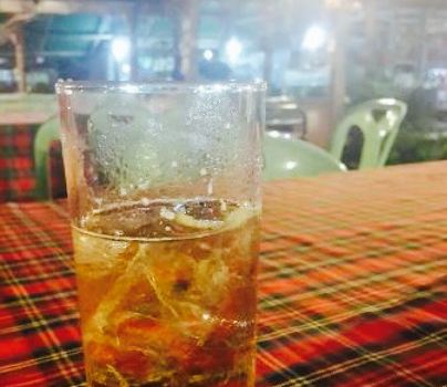 Khun Lung Rim Kwai Yai
