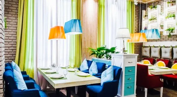 Aura Verdant Restaurant