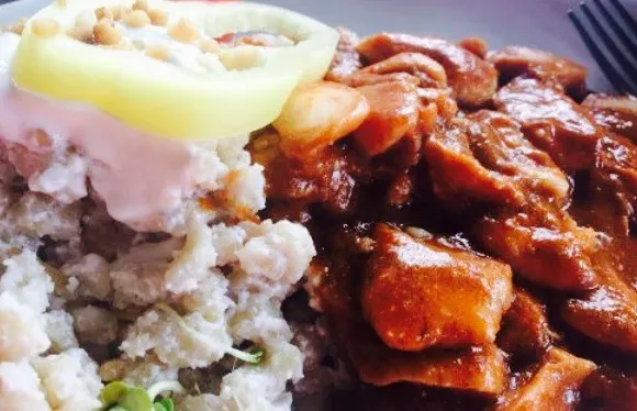 Csöni Restaurant and Café