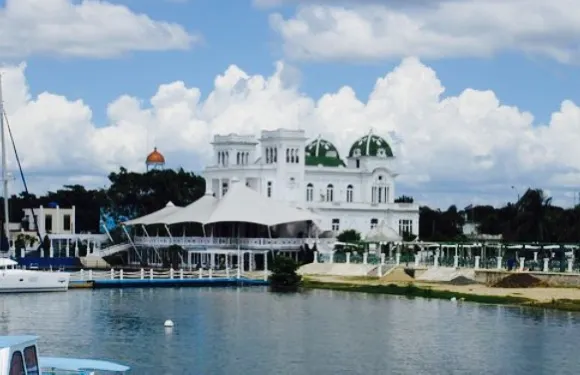 Club Cienfuegos