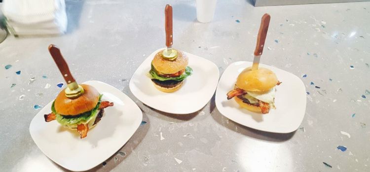 Paradise Craft House & Grill