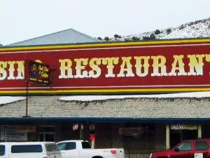 Owl Club Bar and Steakhouse