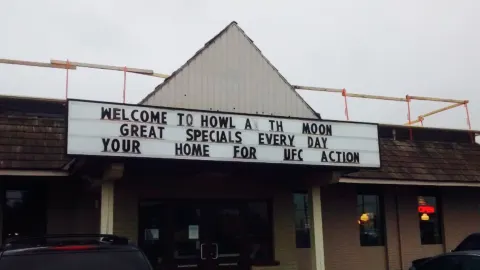 Howl At The Moon in キッチナー