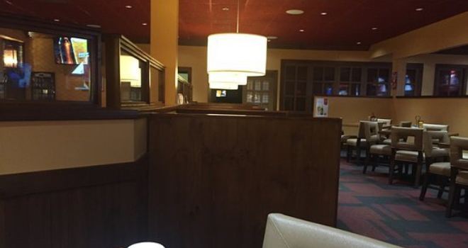 52 Sports Bar and Kitchen
