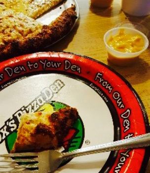 Fox's Pizza Den