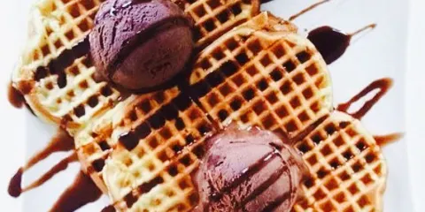 Three Crowns Bistro and Bar