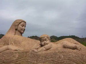 Yellow River Mother Sculpture