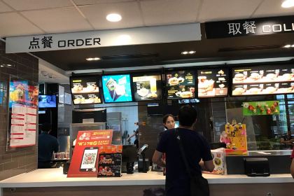 麥當勞(惠南大道店)