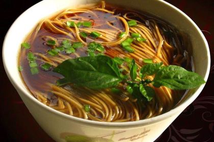 虞鼎记(湖畔店)