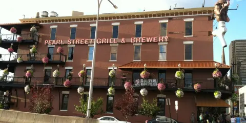 Pearl Street Grill & Brewery