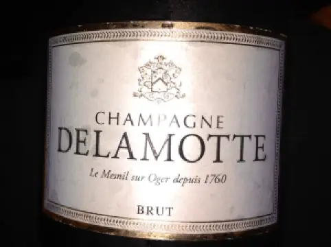 CRÚ Food & Wine Bar