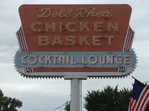 Dell Rhea’s Chicken Basket