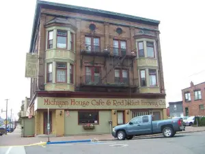 Michigan House Cafe & Brewpub