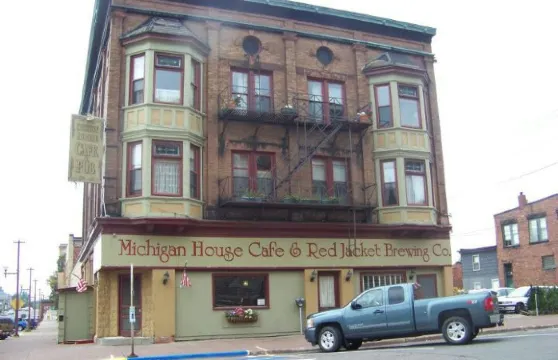 Michigan House Cafe & Brewpub