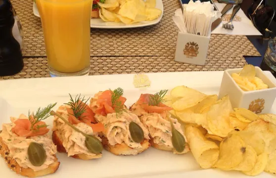 C House Lounge Cafe Galati