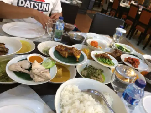 Sari Indah Masakan Padang