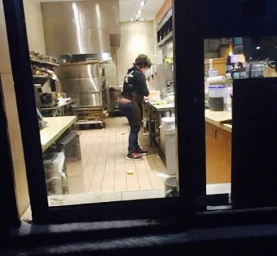 Bruegger's Bagels & Caribou Coffee