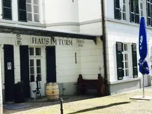 Haus im Turm