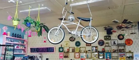 1971 Boutique Restaurant