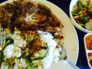 Nasi Pedas & Bebek Crispy Dewata