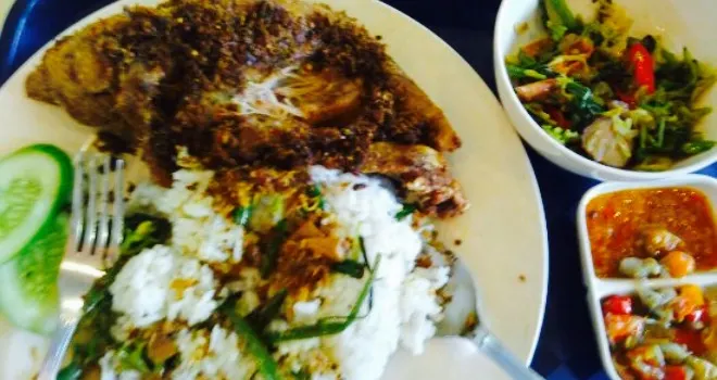 Nasi Pedas & Bebek Crispy Dewata