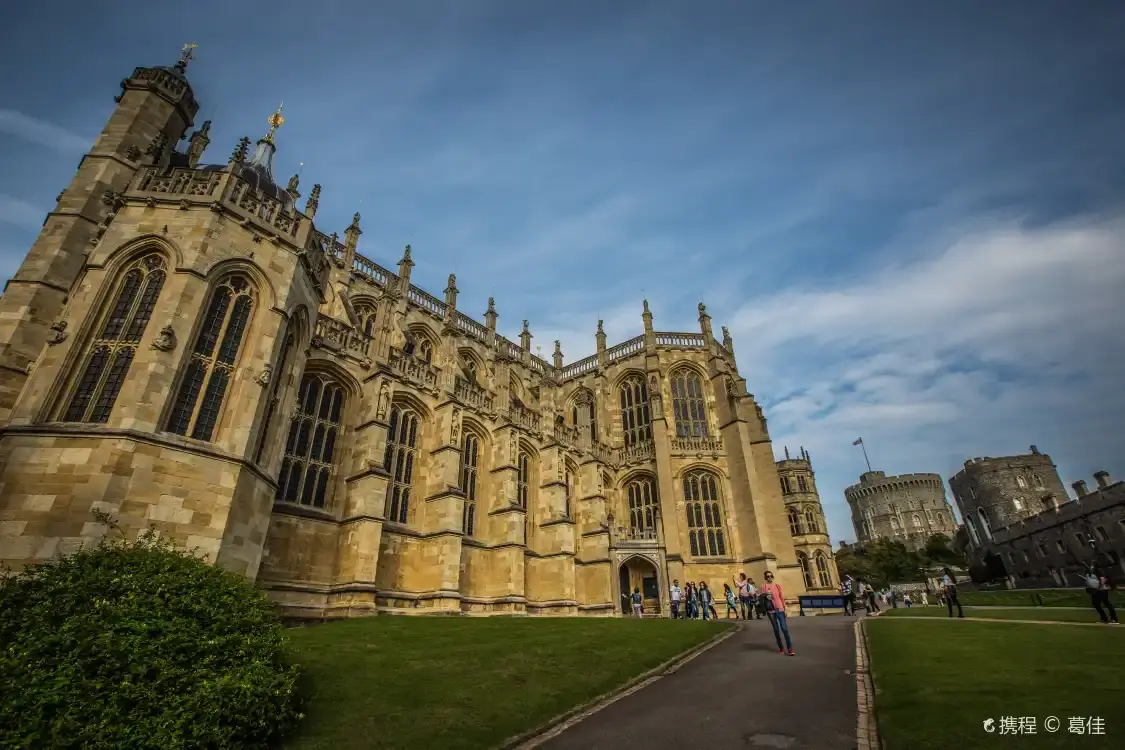 Hotels near St George's Chapel