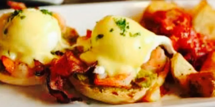 Maklemore's Ale House & Bistro