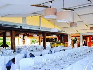 Restaurant Maora Beach