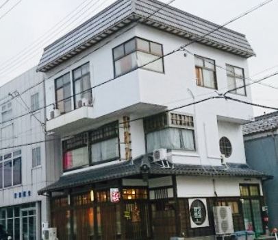 Mammoth Yosai Sakaba