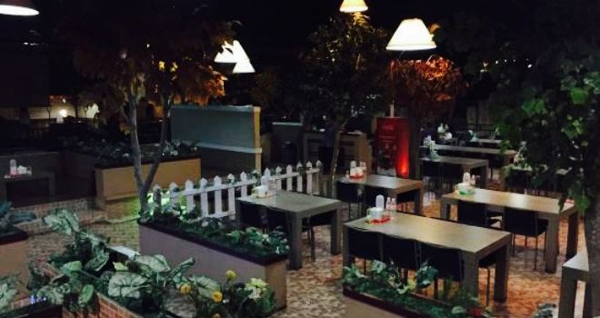 Pondok Santap Dapur Taman