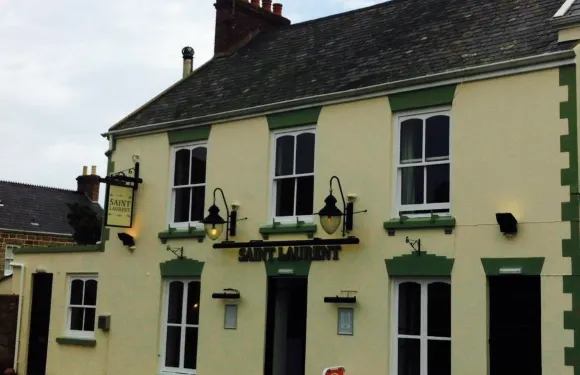 The Saint Laurent Public House & Noshery