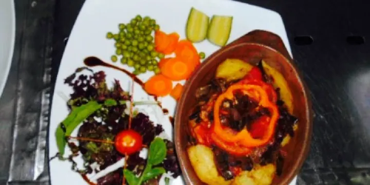 Apollo Taverna Alykes