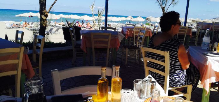 Kyma Taverna Beach Bar