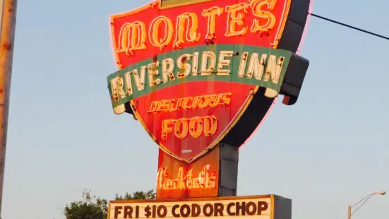 Monte's Riverside Inn
