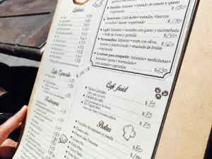 Cousteau Café